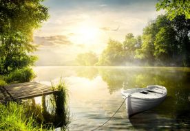 Фреска Лодка на озере на закате